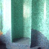 Душевая кабина из мозаики камушки